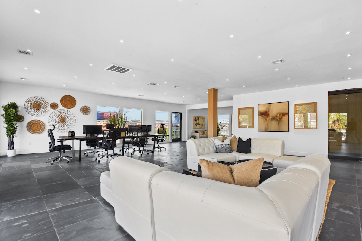 3355 Spring Mountain Rd Utopia Home Staging Vegas9